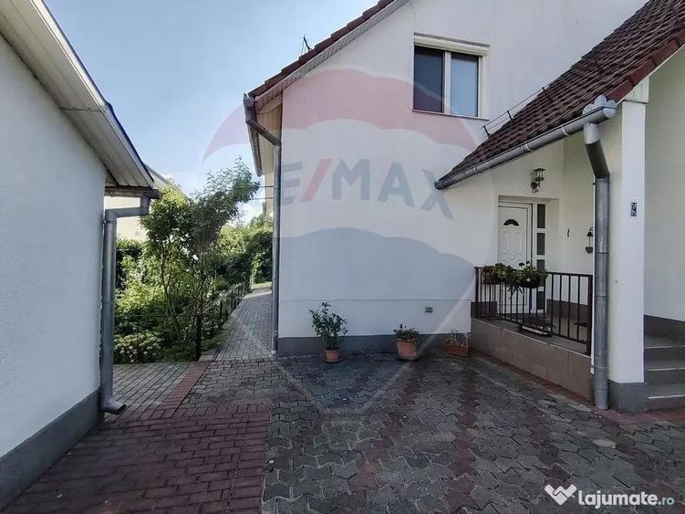 Casa / Vila cu 8 camere de vanzare in zona Central - 18