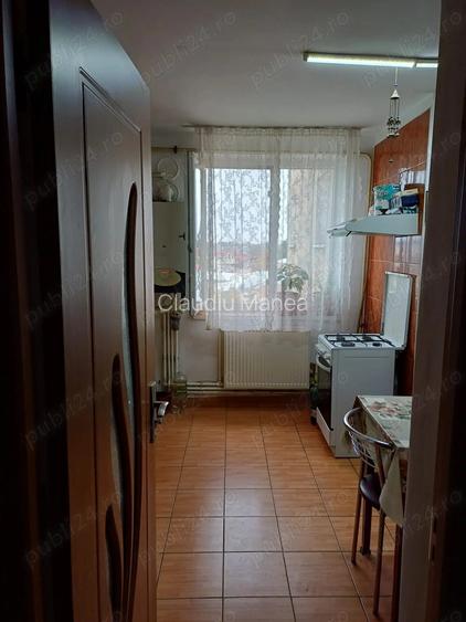 Vand apartament 3 camere Caracal-central Vand apartament 3 camere Caracal-central