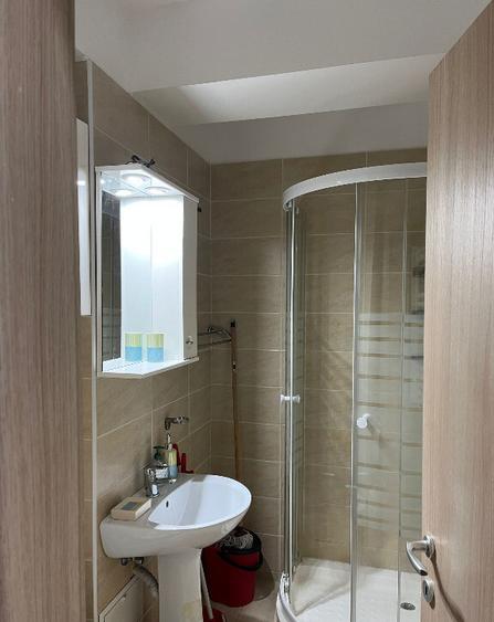 Garsoniera decomandata,centrala proprie,Aparatorii Patriei,Oltenitei - 5