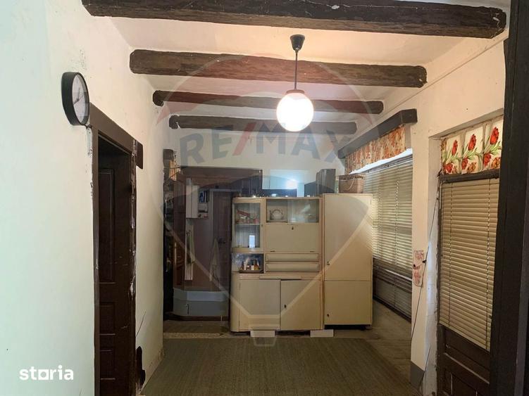 De vanzare casa cu 3 camere ?i teren 1090 mp in Ant - 9