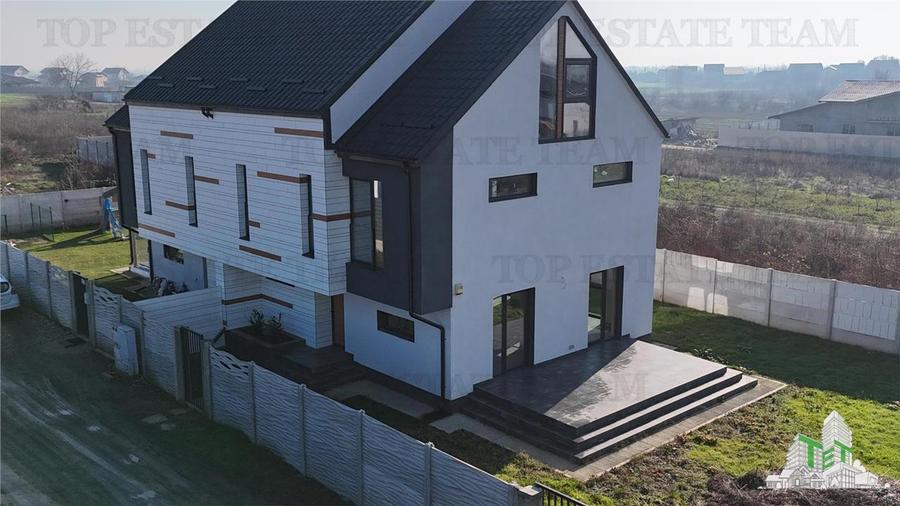 Vila premium cu panouri fotovoltaice la 15 minute de capitala - 1