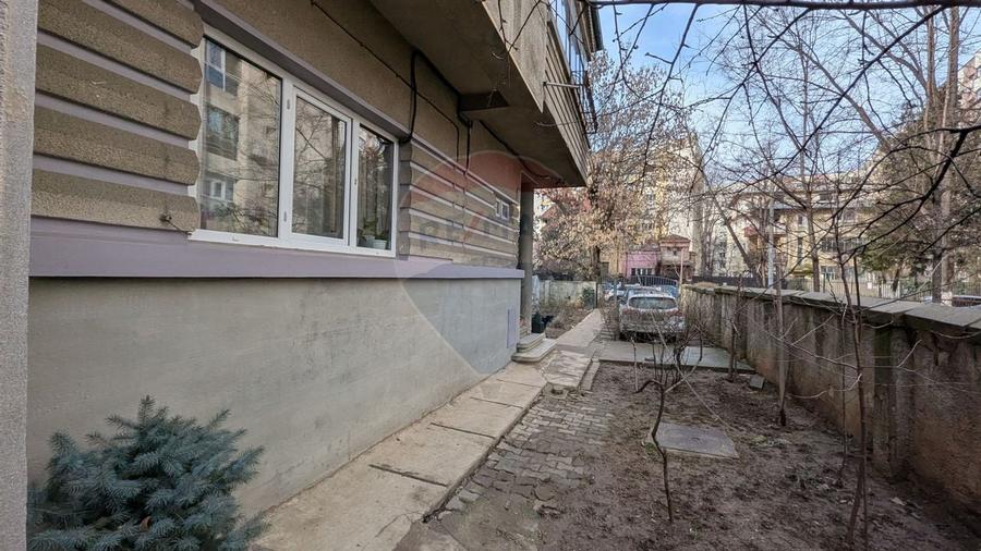 Vânzare Casă / Vilă cu 11 camere  în zona Iancului - 60