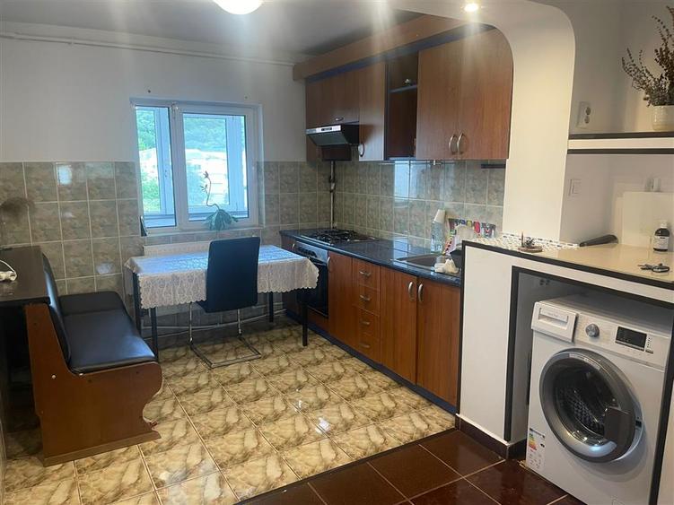 Apartament 3 camere - RENOVAT- Iași, Nicolina, zona PECO MOL - 9