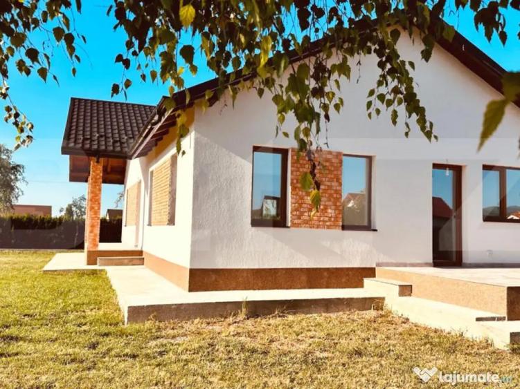 Casa cocheta de vanzare, cu 3 camere, zona Ciurea - 1