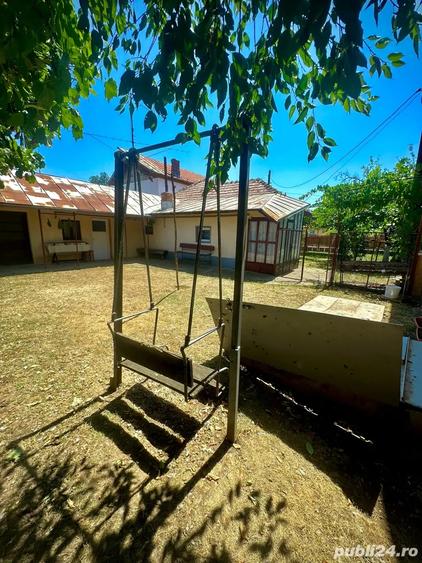 Casa batraneasca spa?ioasa + teren de vanzare, total 480mp - 8