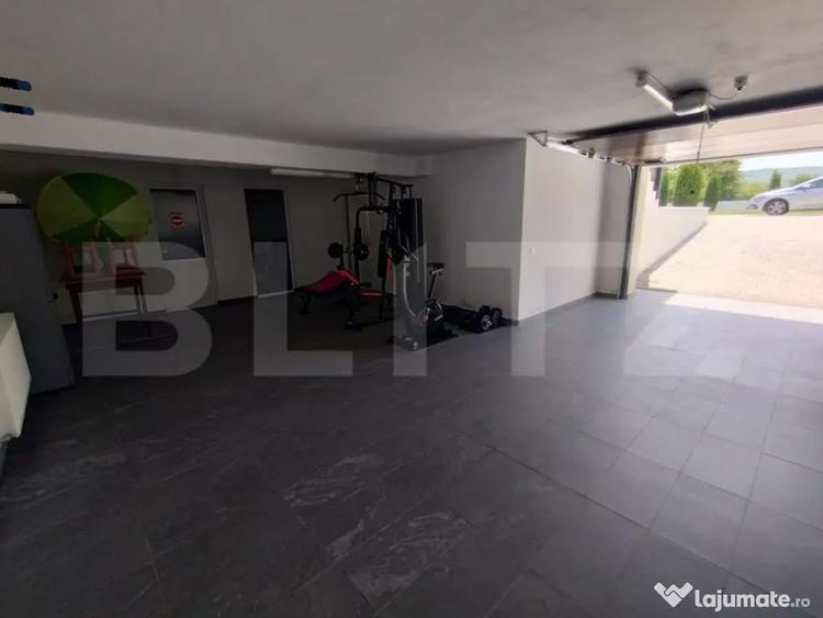 Casa/Pensiune,310mp,zona Jelnei,2800 mp teren,Lac de pesti,i - 14