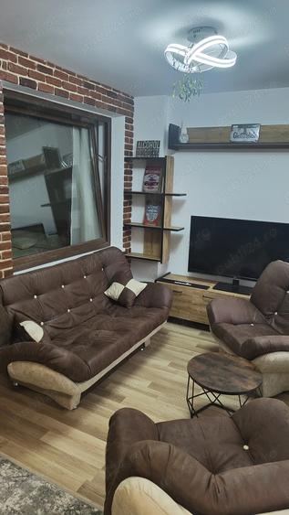 Inchiriez studio modern Bra?ov, Str. Carpa?ilor | renovat complet | MOBILA NOUA | WI-FI | PARCARE - 1