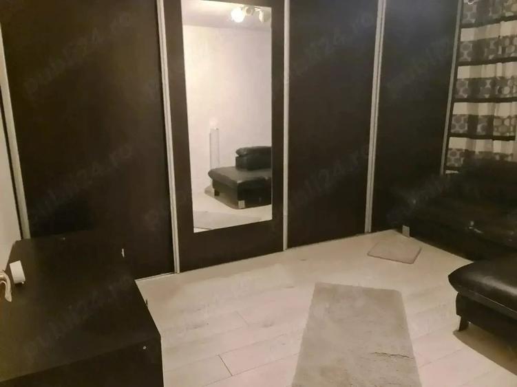 Inchiriez 1 camera dintr-un apartament cu doua camere semidecomandat - 2