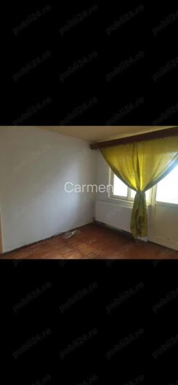 De vanzare apartament doua camere semidecomandat zona Micro 40 ,etajul 4 De vanzare apartament doua camere semidecomandat zona Micro 40 ,etajul 4