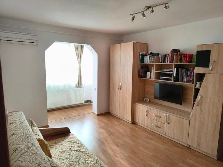 Apartament 2 camere semidecomandat - 1