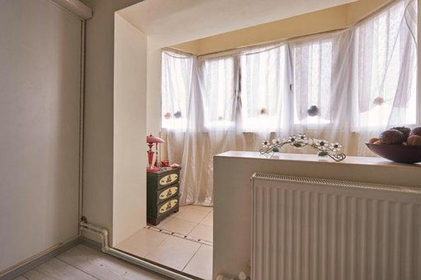 De vânzare apartament decomandat cu 4 camere, Str. Brizei, Faleza Sud, Constanta - 1