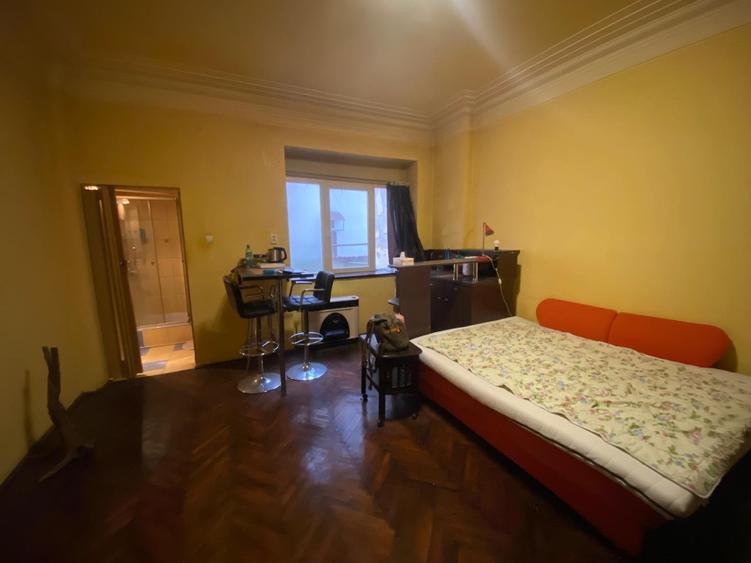 Vanzare garsoniera parter vila D+P+2 Cotroceni metrou Eroilor - 2