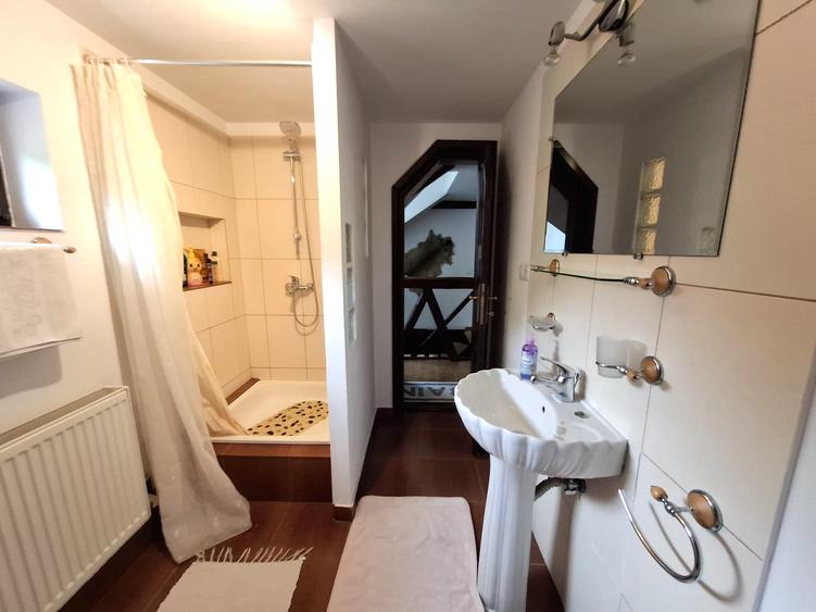 Vila de vânzare în Lepșa – Refugiul tău din inima Munților Vrancei - 6