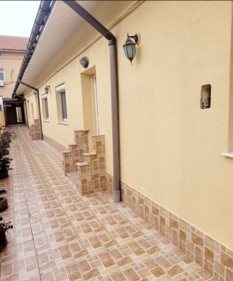 7697  Casa 4 camere BCA in Faleza Nord - 1