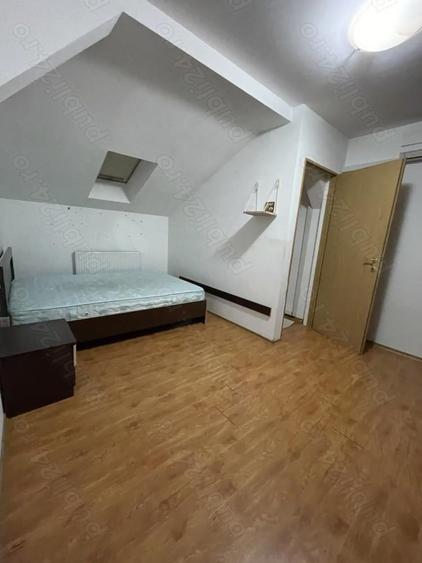 Vand Apartament 3 camere 2 nivele Bul. Garii Sala Sporturilor - 1