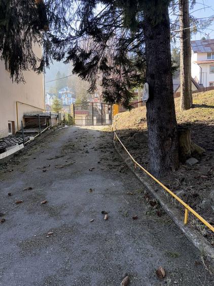 Vand sau schimb cu auto apartament busteni vizavi de partie - 5