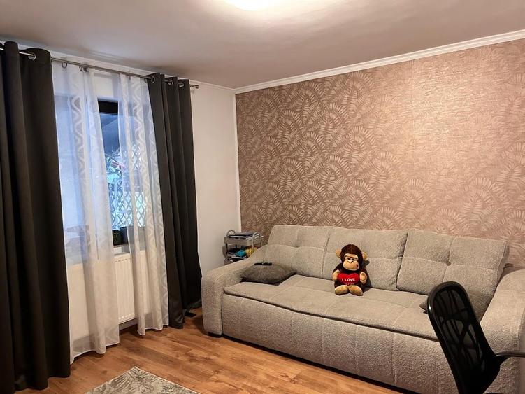 Vand casa in Priboieni, Arges, mobilata si utilata, 145000 euro - 12