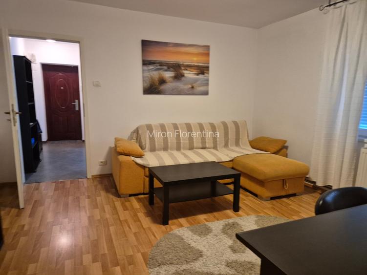 Situat Utracentral-aproape de tot ce conteaza! ambient si primitor