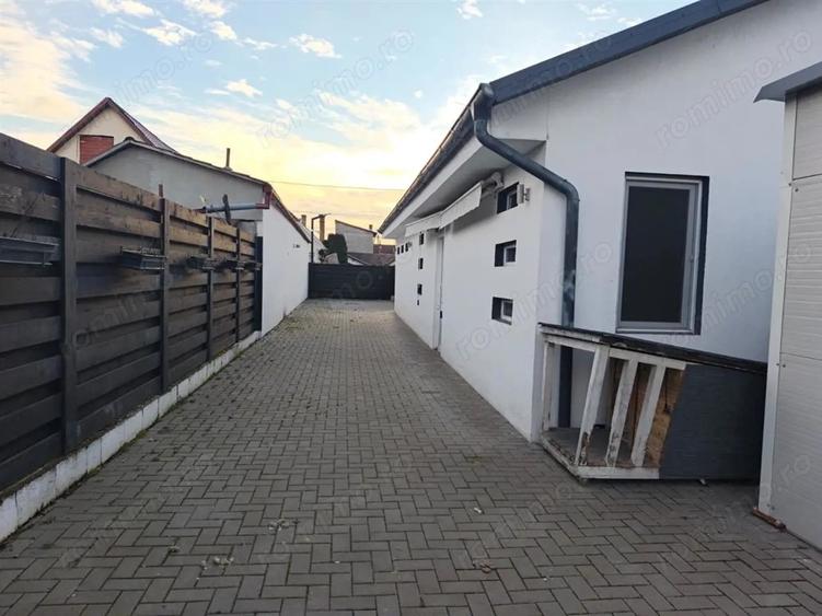 Casa pe un nivel 100 mp curte 750 mp Garaj - 16