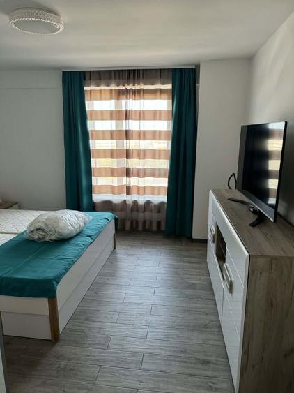 Inchiriez ap. cu 2 camere + loc parcare - 8