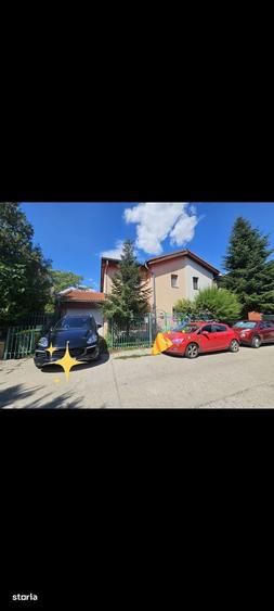 Casa spa?ioasa cu garaj, aproape de lac - 2