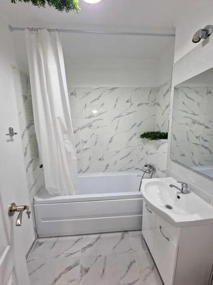 Apartament cu 2 camere decomandat, etaj 3/4, zona Canta - 7