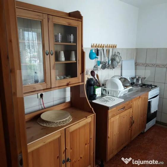 Casă cu 3 camere cu Teren 476 Mp în Central