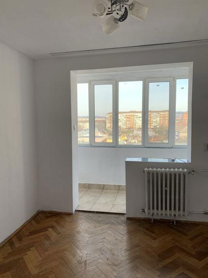 Apartament spatios cu 3 camere si terasa generoasa Rogerius, Oradea - 5
