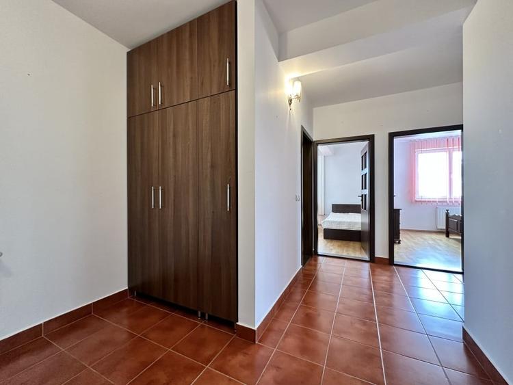 Apartament spatios cu 3 camere, Zorilor/Europa, 74 mp, bloc mic, boxa - 9