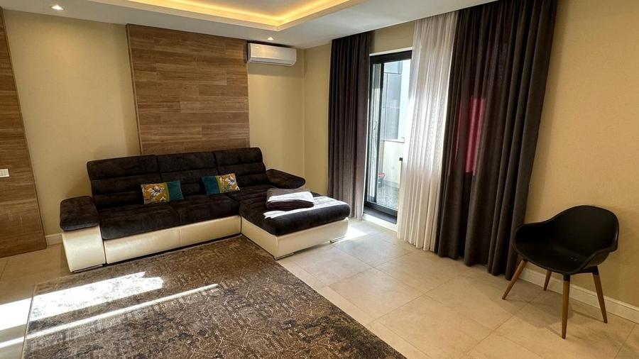 Apartament cu doua camere in zona Palazu Mare mobiliat /utilat nou - 3