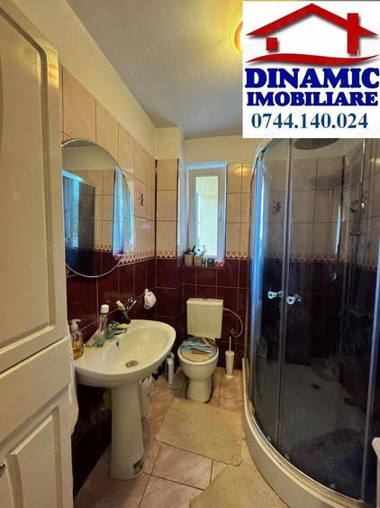 Casa+6338 mp teren, sat Izvoare, 149 900 EURO - 3