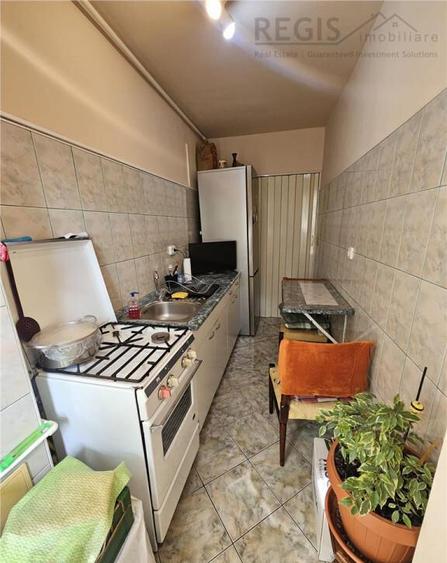 Garsoniera Decomandata Astra cu loc parcare - 1