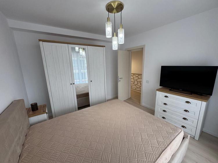 CASA DUPLEX MOBILATA SI UTILATA ZONA CENTRALA STR. PALTINIS NR 52 - 19