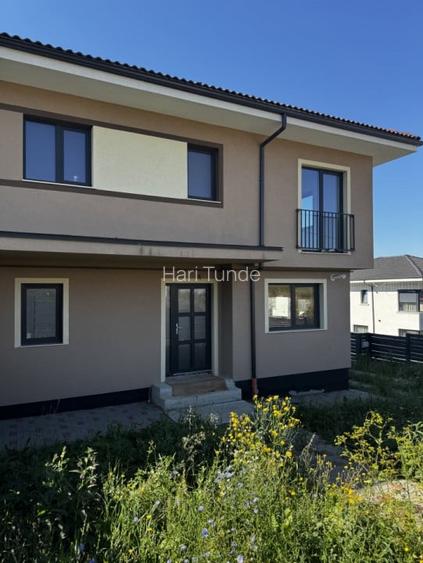 Duplex modern - 137 mp utili, teren 330 mp, Dezmir-Cluj