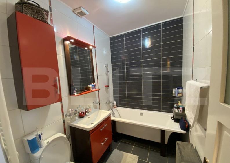 Casa de vanzare, mobilata si utilata, 4 camere, Zona Central - 36