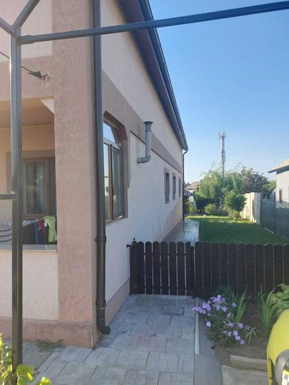 Vand casa parter 120 mp,teren 1000 mp + foisor si bucatarie vara 50 mp - 1