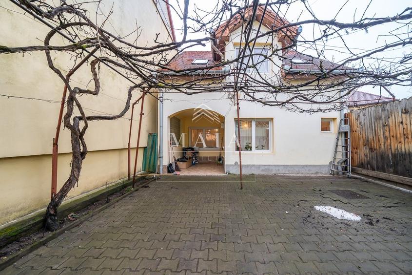 Casa+apartament la casa, aceeasi curte, -Sub Arini, Comision 0% - 10