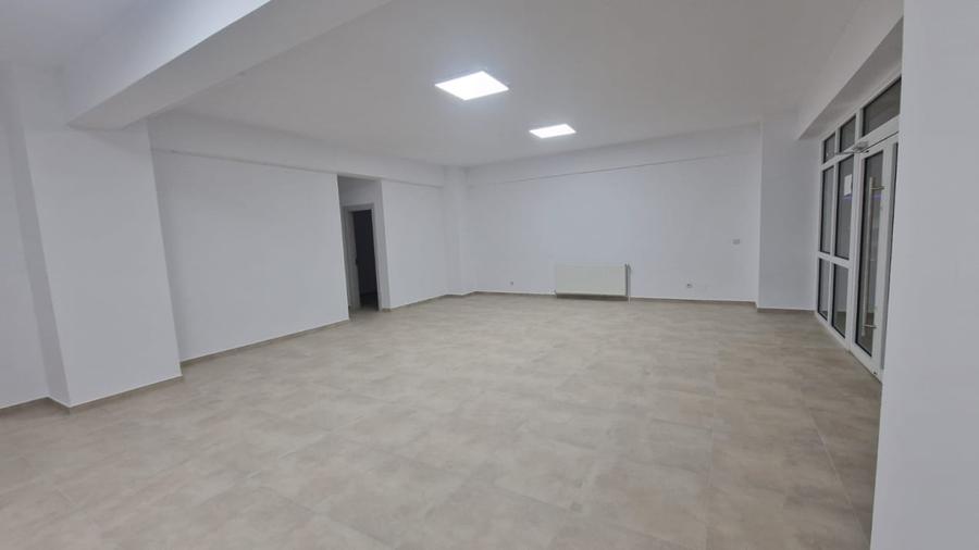 Spatiu comercial, 91mp, Rovine, zona Garii - 2