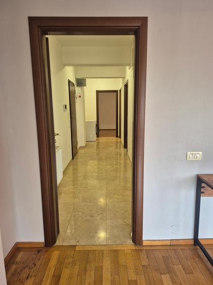 3 camere decomandat, bloc 2010, metrou , pereti interiori din caramida - 14