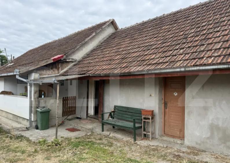 Casa de vanzare | Livada, jud. Satu Mare 150 mp teren 24 a - 4