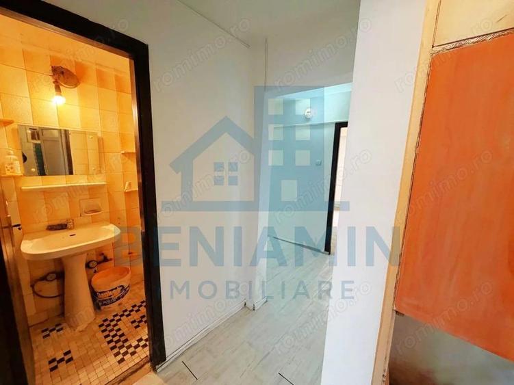 4 Decomandate-Doua bai-Parter-Disponibil Imediat-Zona linistita - 3