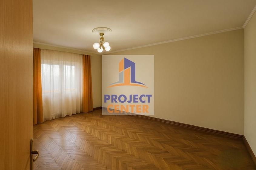 Apartament 3 camere Craiovei, garaj, confort 1 decomandat - 1