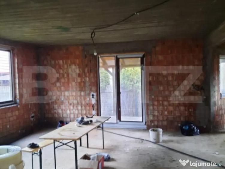 Casa la ro?u de vanzare 242mp construiti, 500 mp teren ?? - 2