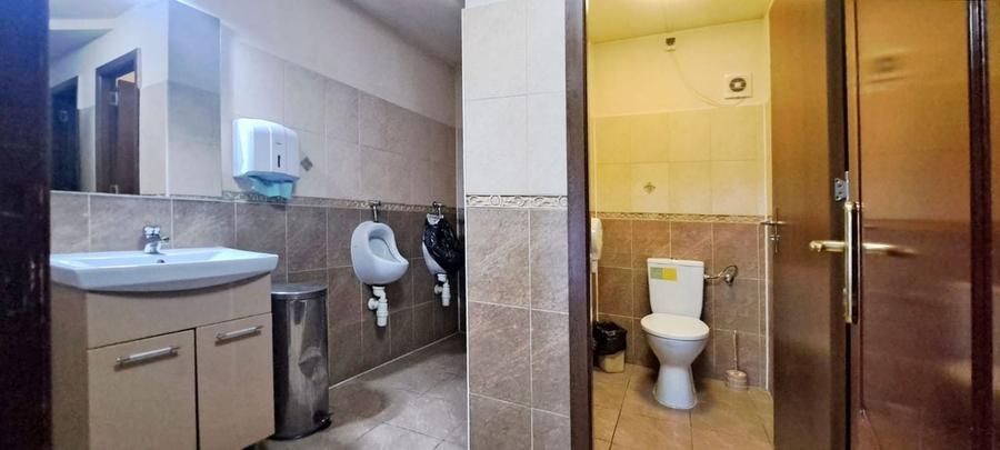 Pensiune deosebita, locuri de cazare, restaurant, pizzerie si spatii comerciale - 16