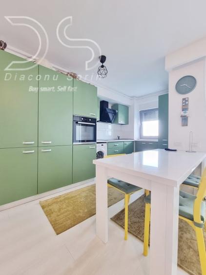 Apartament cu 2 bai si vedere la mare in primul rand la promenada - 6