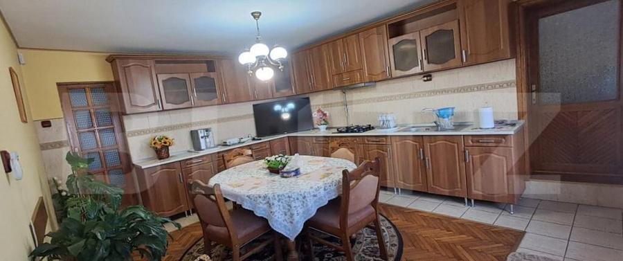 Casa de vanzare, cu 6 camere, 200 mp, zona centrala-Dej - 13