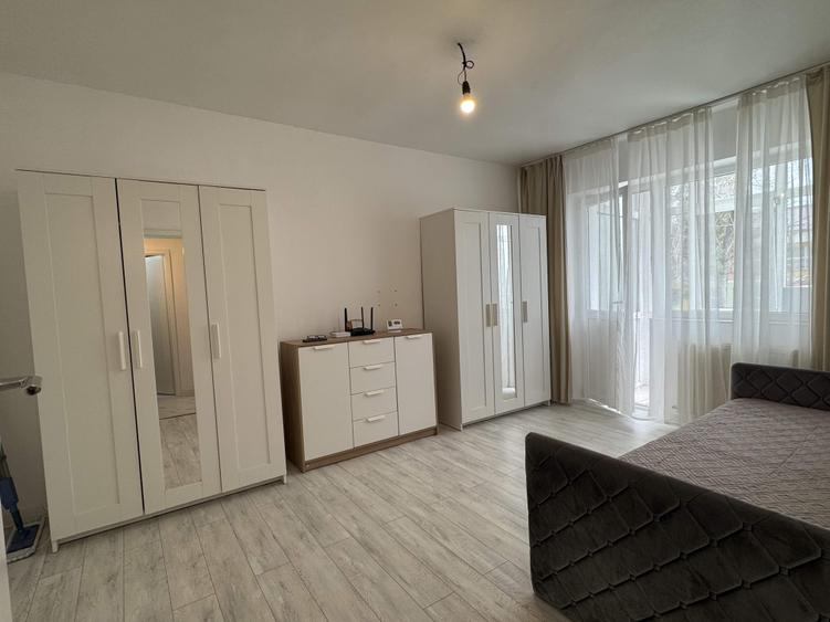 2 cam, et. 1, modernizat, mobilat+utilat, Aleea Lalelelor - 1