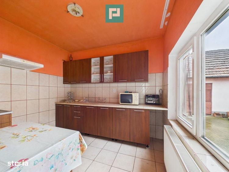 Casa moderna P+1, cu magazin, langa orasul Sebis - 3
