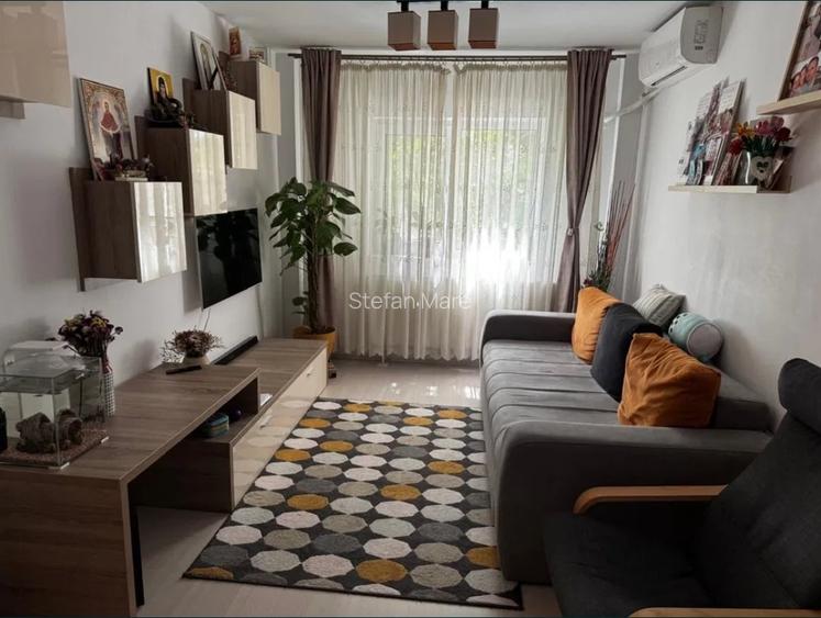 3 camere Gorjului - *centrala proprie* 3 camere Gorjului - *centrala proprie*