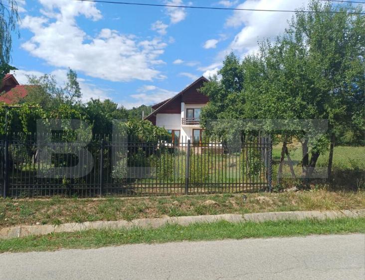 Casa plan parter plus etaj cu 6 camere, 250 mp si 2400 mp te - 6